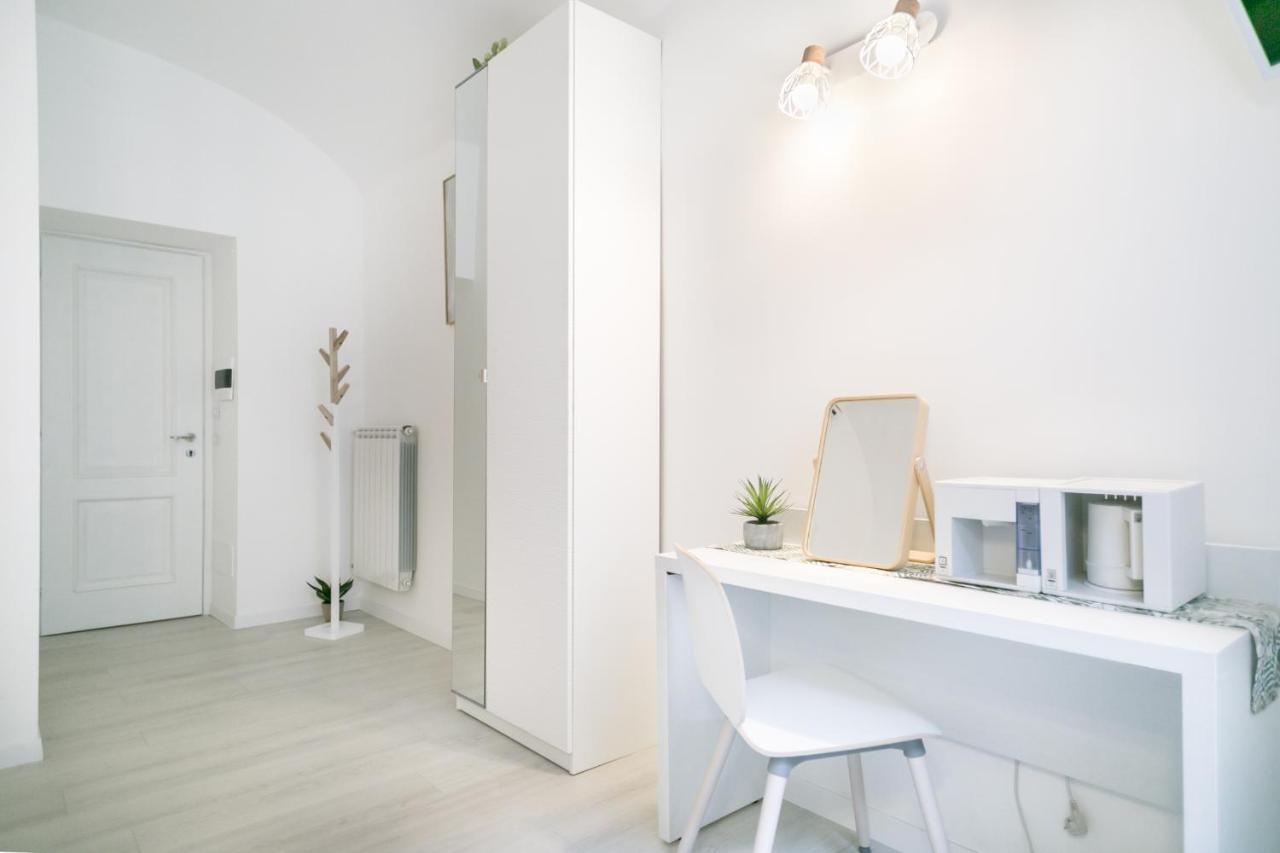 White Candia Guesthouse 로마 외부 사진